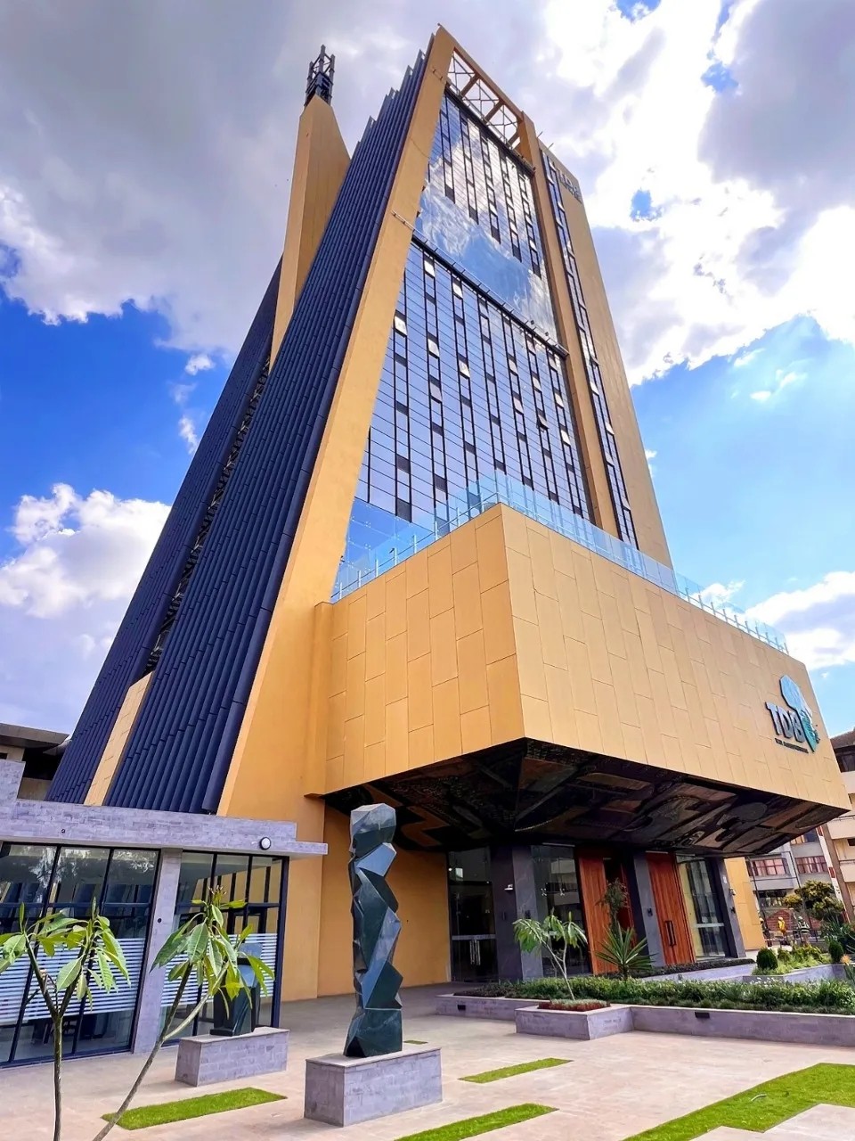 1725871403411383.jpg 1725871403411383.jpg