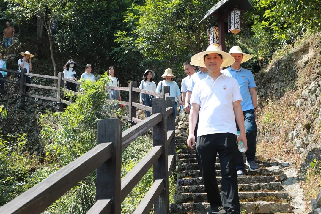 1725876825647929.jpg 1725876825647929.jpg